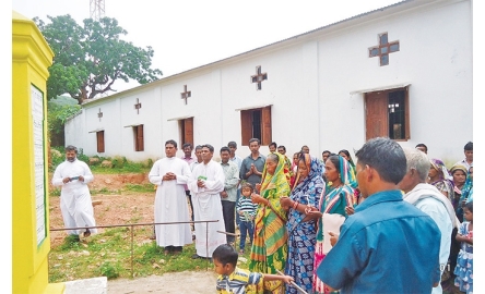 2008年迫害基督徒事件 印度教會展開封聖程序封面