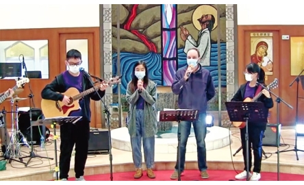 疫情下鼓勵青年與主同行 青年與神父開演唱會封面