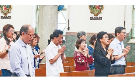 沙士結束十五周年  本地醫護獻祭 紀念亡者封面