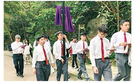 香港鄧鏡波書院 四旬期戶外拜苦路封面