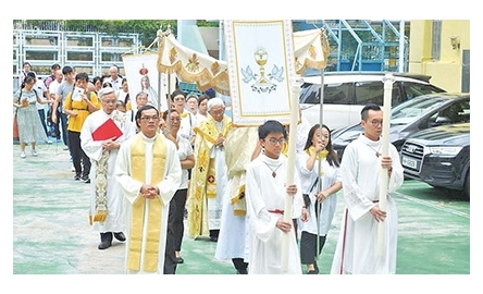 耶穌復活堂聖體出遊 為香港社會祈禱封面