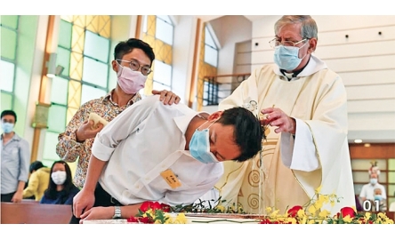 堂區喜迎新教友封面
