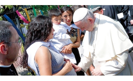 教宗牧訪智利秘魯寄語人民建設和平封面