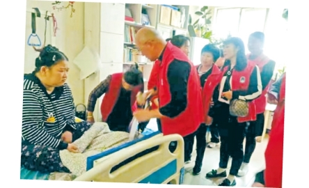 內蒙古堂區愛心小組 中秋節前家訪服務弱小封面