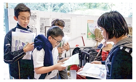 石籬天主教中學學生 關心基層探訪清潔工友封面